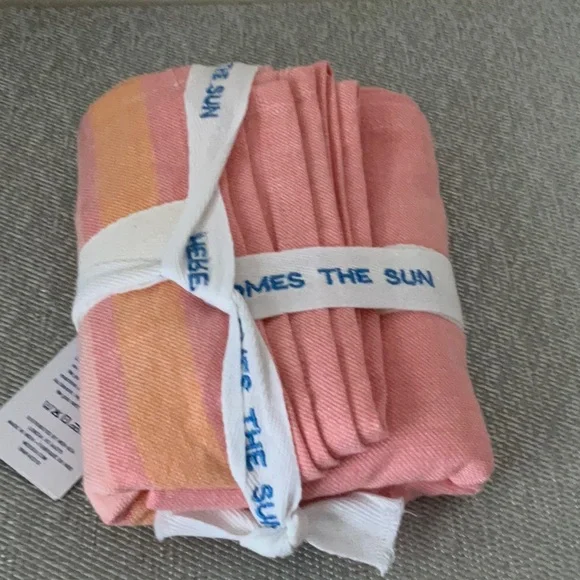 Pink and Orange Sarong Towel - Picture 2 of 5